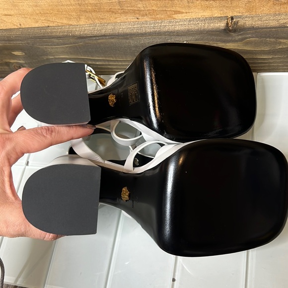 Versace La Medusa White Platform Sandal Heels - Picture 16 of 16